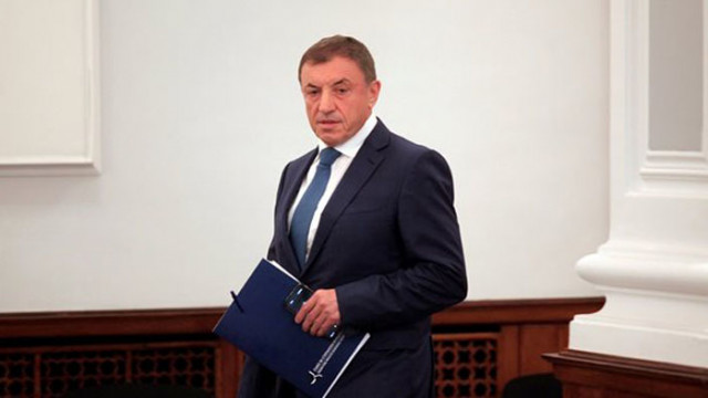 Оръжеен търговец, оправдан за подготовка на убийство, разпитван за разстрела на Алексей Петров