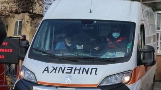 Тежка катастрофа на пътя за Добрич, трима са с опасност за живота