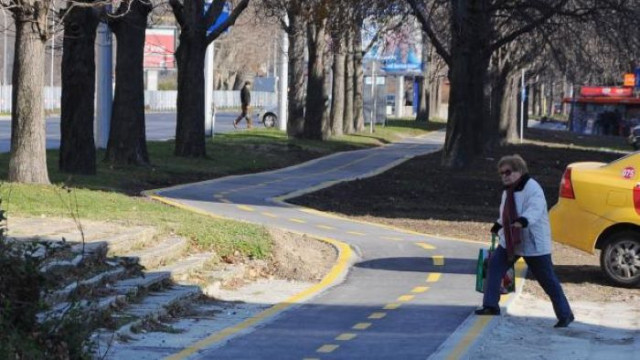 Част от велоалеите във Варна да се ползват съвместно с пешеходците