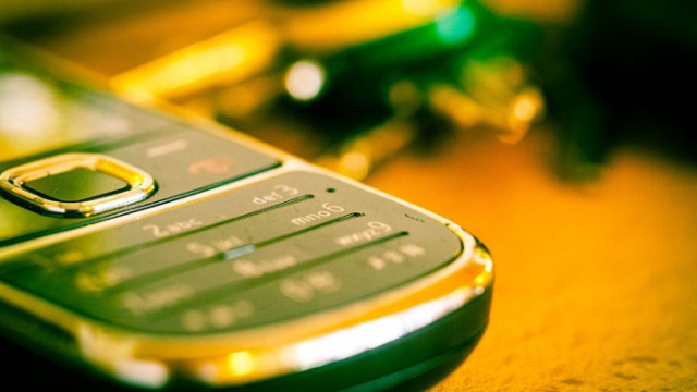 Ирландската полиция прави проверка на мобилните телефони на 17 те българи