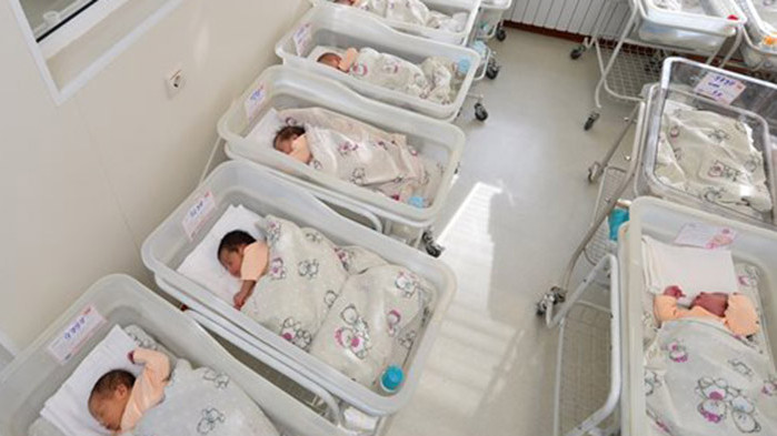 12 бебета родени на Бъдни вечер и Рождество в столичния "Майчин дом"