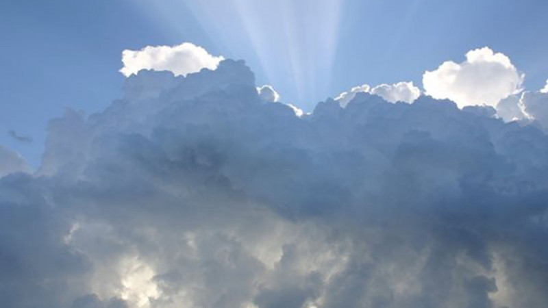 През нощта облачността от северозапад ще се увеличи и на