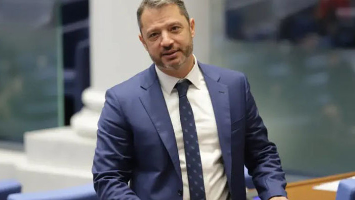 Делян Добрев: Очертава се приемане в еврозоната само по въздух