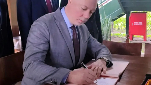 Председателят на Народното събрание Росен Желязков ще пита защо депутати