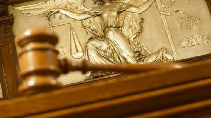 Районният съд във Варна осъди 34-годишeн мъж за поредица кражби на шоколадови бонбони