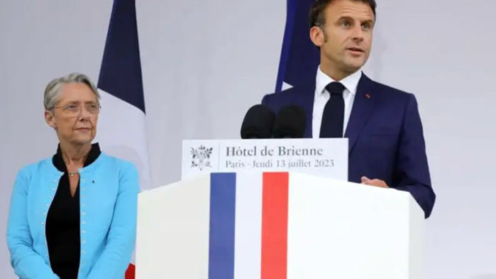 Пет месеца преди евроизборите министър-председателят на Франция подаде оставка