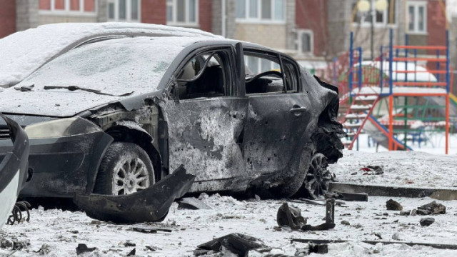 Трима жители на Белгород ранени по време на обстрела предишната вечер  са