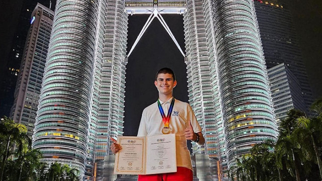 Дамян Накев от Варна е спечелил златен медал на най престижния