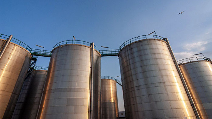 Инвестициите до голяма степен отиват за проучване и експлоатация на