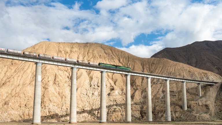 Историята на най-високата жп линия в света от Цинхай до Тибет