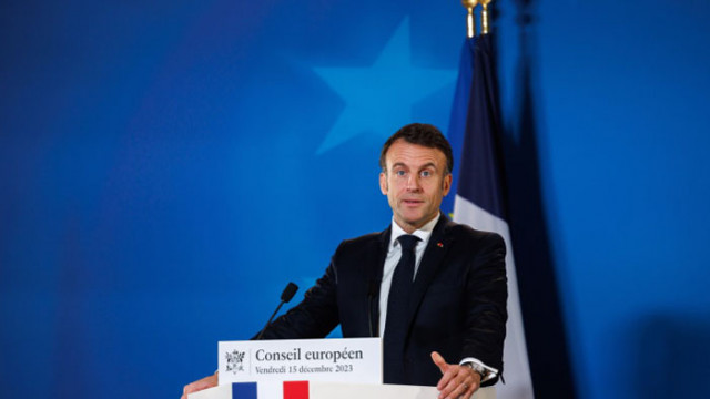 Президентът на Франция Еманюел Макрон призова събота за нови преговори за