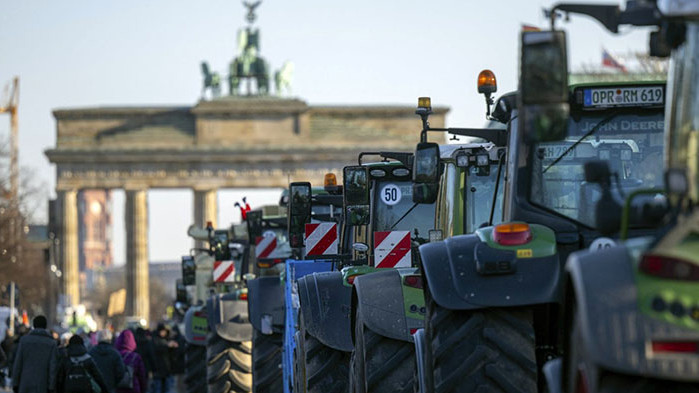 Фермери протестират в Германия, Румъния и Гърция