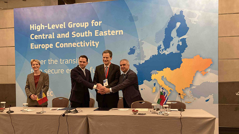 Вятърна енергия, водород, зарядни станции: Съвместни проекти на България, Гърция, Румъния