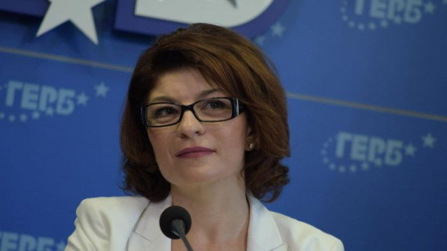 Избраната за конституционен съдия Десислава Атанасова подава оставка като депутат