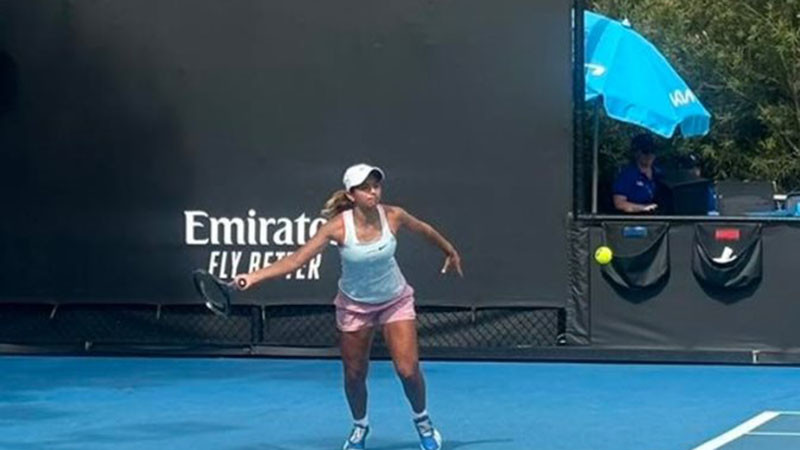 Българско момиче отстъпи в 1/2-финал на Australian Open