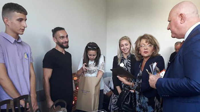 Държавата поема изцяло осигуровките на учениците в дуално обучение