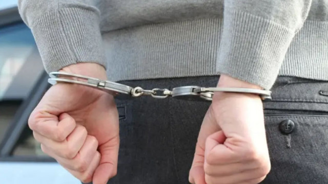 Задържаха 19-годишен за побой и закани за убийство към приятелката му в София