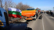 Фермерите на протест: Тежка техника по ключови пътища в страната, полицията на крак