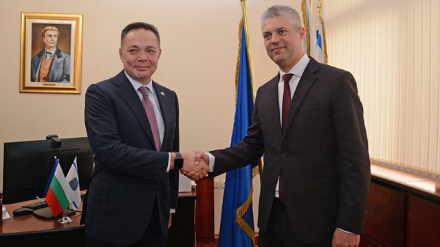 Кметът на Варна и посланикът на Казахстан обсъдиха възможността за побратимяване на Варна и Алмати