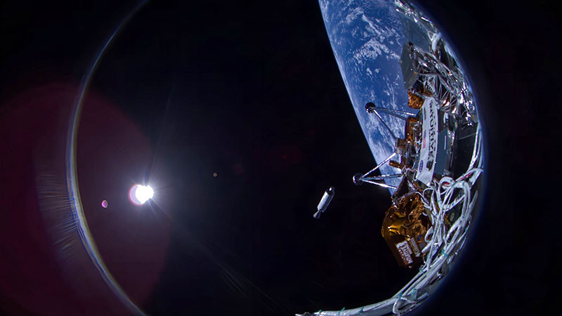 Новата американска сонда пусна снимки от пътешествието си до Луната