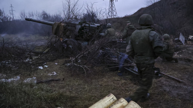 Руските военни иззеха много изоставено украинско оръжие в Авдеевка