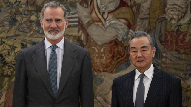 От Мадрид Ван И заяви, че Китай приема ЕС като "важна сила в многополюсния модел"