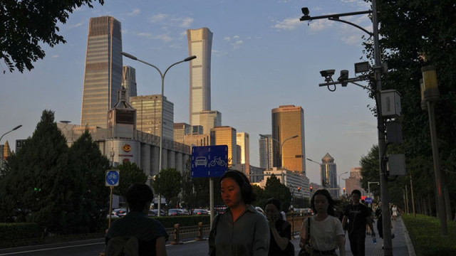 Пекин опитва да стимулира стагниращия пазар на недвижими имоти в