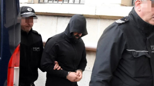 Домашен арест за служителя на Община Варна, уличен в получаване на подкуп