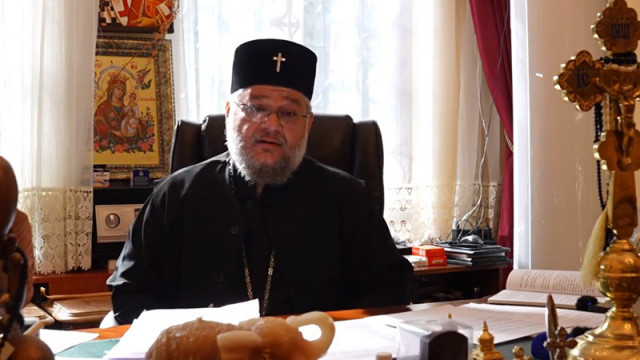 Светият синод съставен от всички членове  разгледа предложението на няколко митрополита