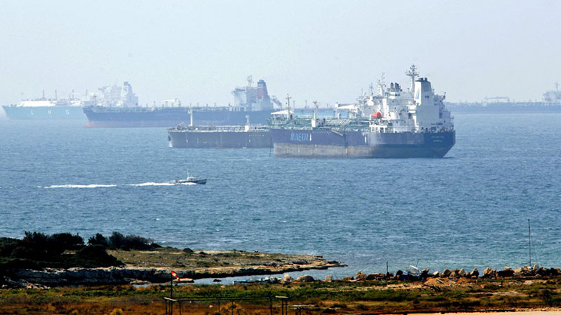 Санкциите принуждават Русия да спре да ползва танкери под флага на Либерия и Маршаловите острови