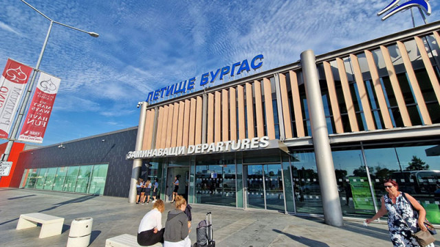 Затварят летище Бургас от днес до 30 март