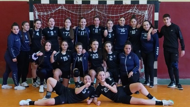 Девойките старша на хандбалния „Хера – Варна“ с 2 победи в 2 мача