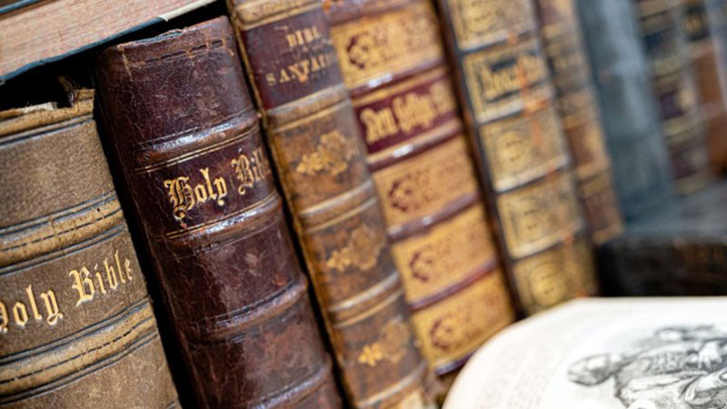 Музеят "Гутенберг" в Германия дигитализира две от оцелелите исторически Библии