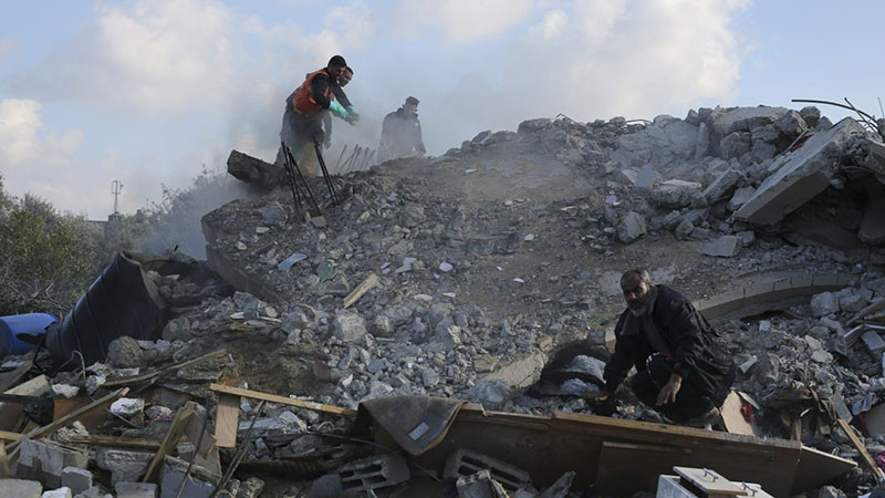 Борел: Войната в Газа погреба хуманитарното право