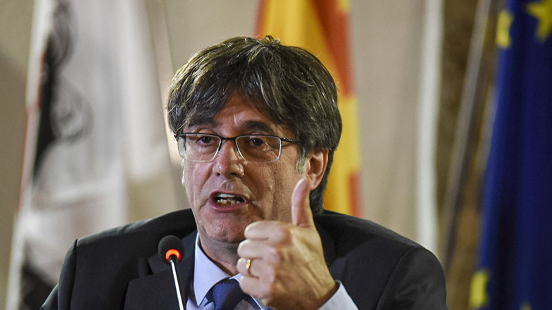 Каталунският сепаратистки лидер Карлес Пучдемон, който е в изгнание в