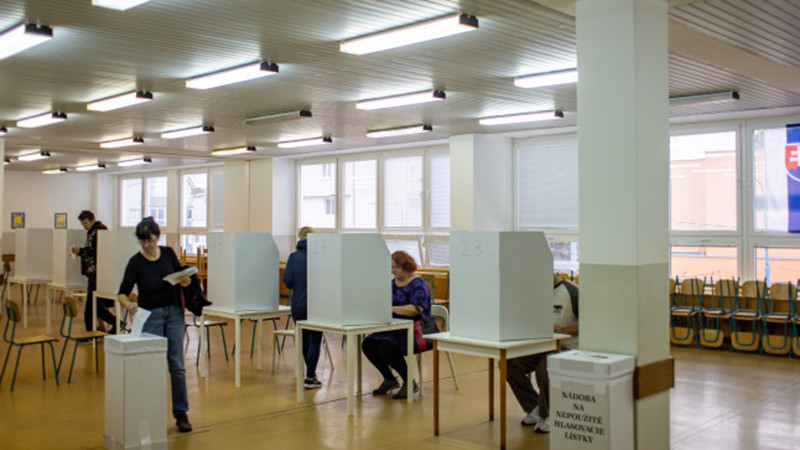 Словакия провежда в събота президентски избори. Според проучванията, на първи тур