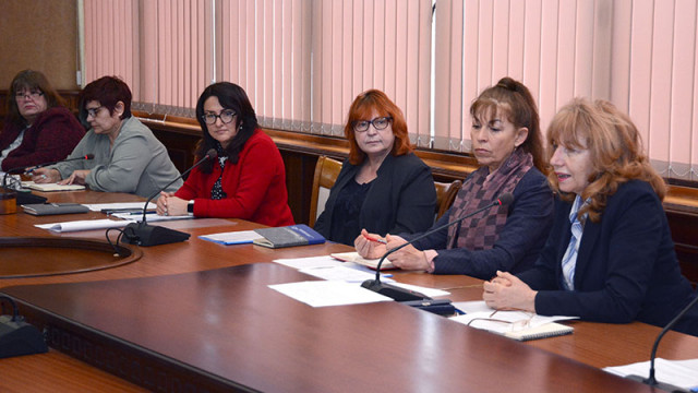 Снежана Апостолова: Община Варна ще инициира кампания за набиране на приемни семейства в региона