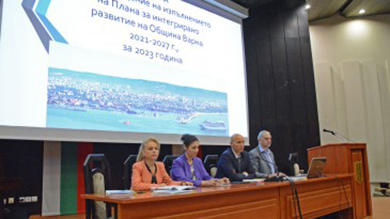 Заместник-кметът Диан Иванов участва в приемането на доклада за изпълнението