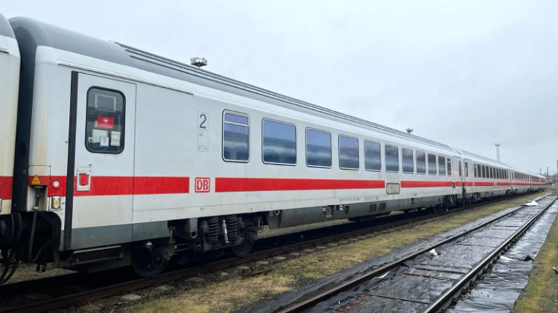 БДЖ и Deutsche Bahn сключиха договор за доставка на 76 модернизирани вагона (СНИМКИ)