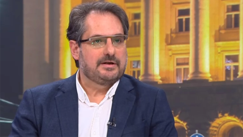 Политологът Даниел Смилов: ГЕРБ и ДПС ни пратиха на избори, но сметките им може да излязат грешни