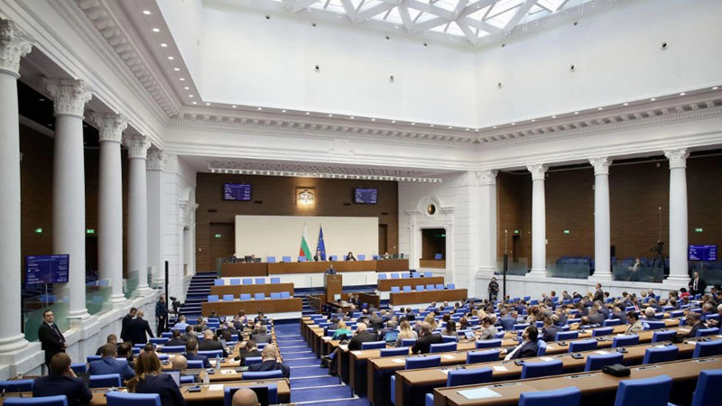 НС обсъжда създаване на Временна комисия за изчезналата пътна карта