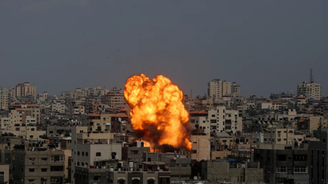 Израел заяви, че е убил висш командир на "Хизбула" при удар в Ливан