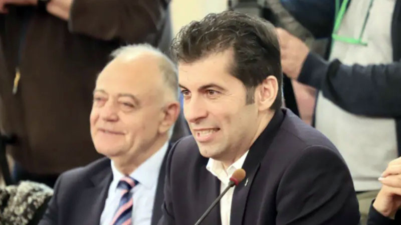 На Кирил Петков всичко му е бухалка, прокуратурата - и тя