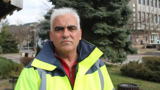 Огромно недоволство в Дупница заради 13 отсечени дървета пред сградата