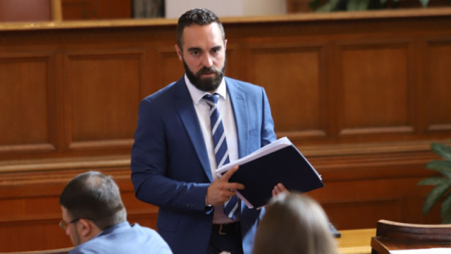 Михал Камбарев: Не ни купиха и решиха да ни омаскарят