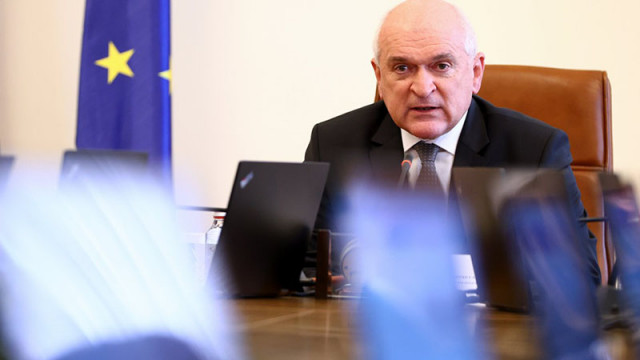 Дмитър Главчев няма да получава заплата като министър на външните