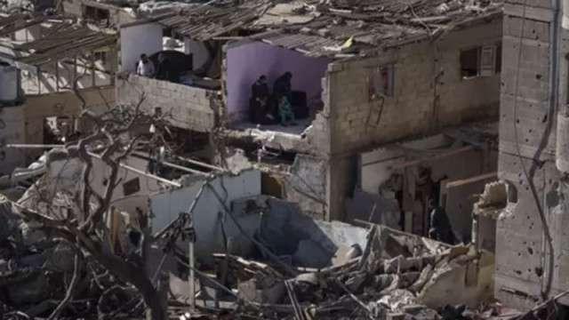 Най-малко 22-ма души, сред които 5 деца, бяха убити при израелски удари срещу Рафах