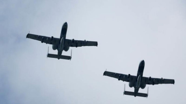САЩ преместват военни самолети включително изтребители и безпилотни летателни апарати  от