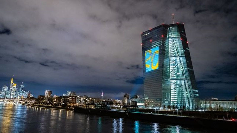 Управителният съвет на Европейската централна банка (ЕЦБ) прие вчера, 2