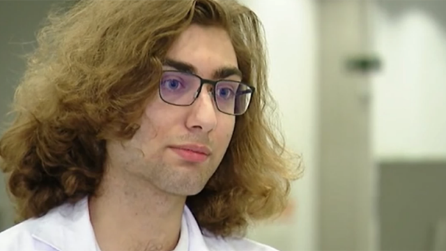 17 годишният Виктор Лилов покори Международната Менделеева олимпиада по химия